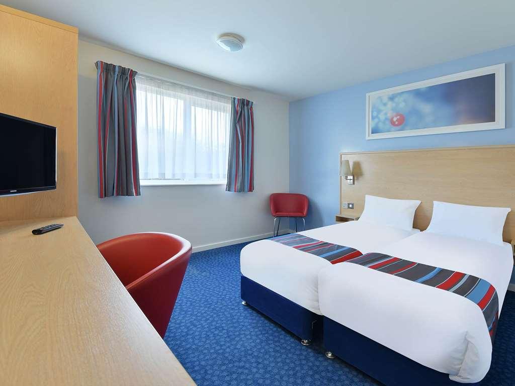 Travelodge Міддлвіч Номер фото