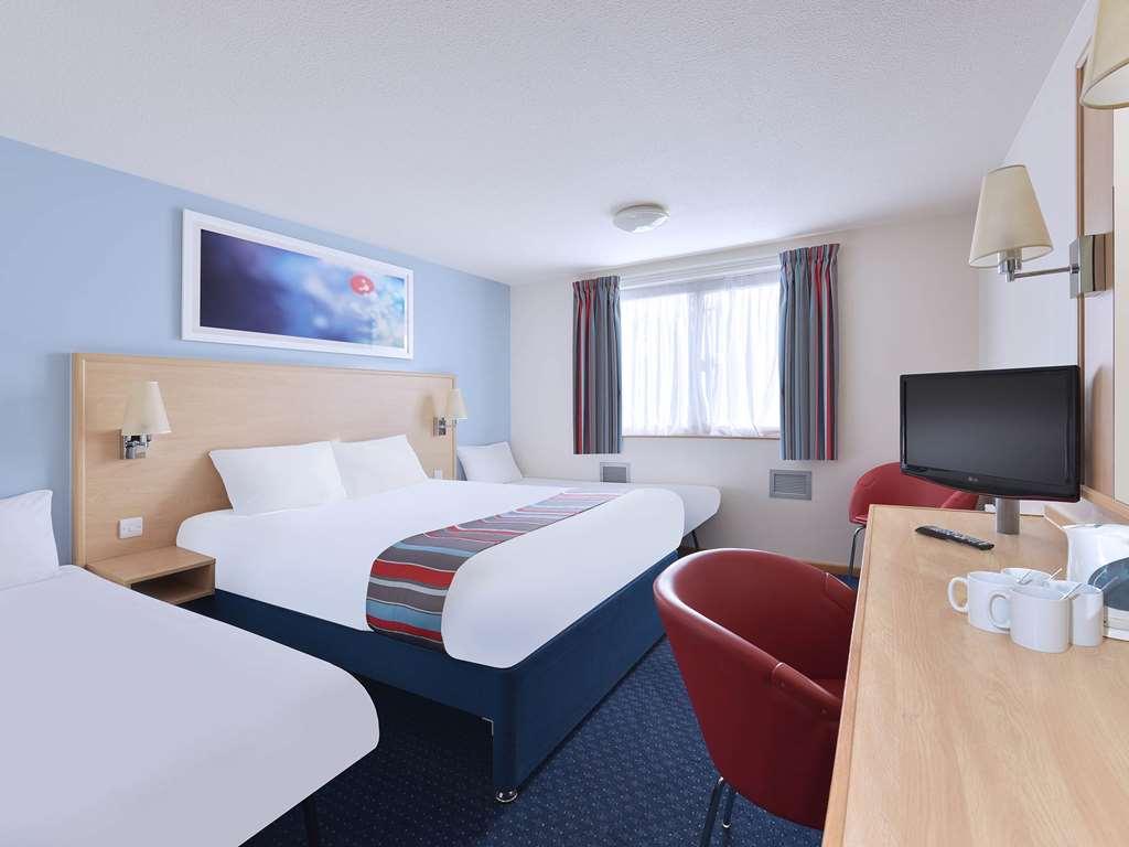 Travelodge Міддлвіч Номер фото